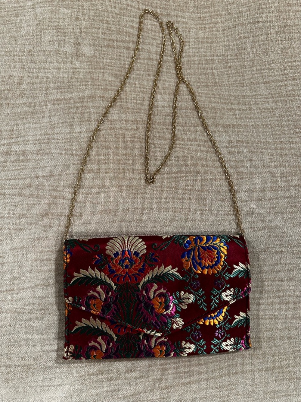 Red Floral Brocade Crossbody Clutch with Gold Chain